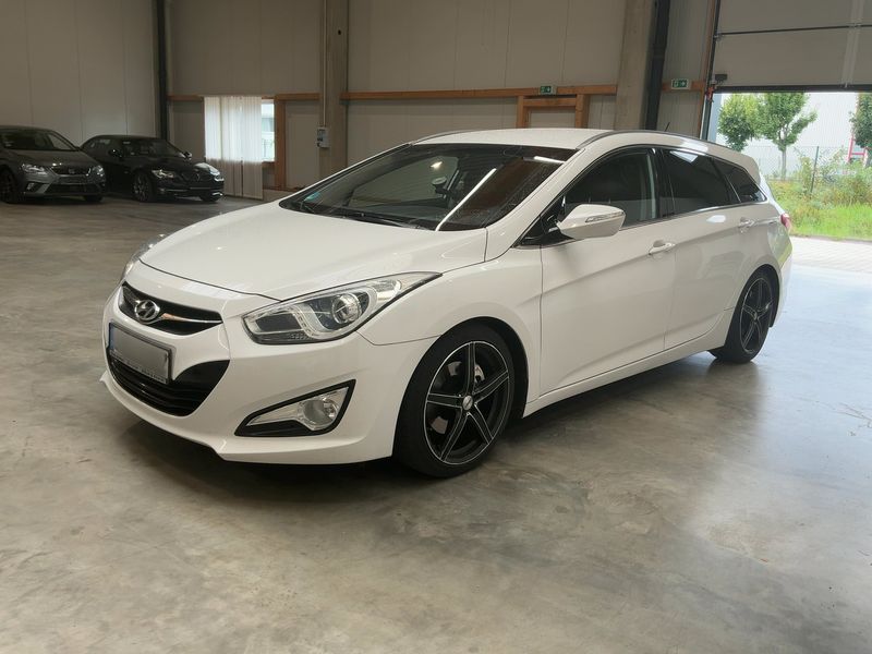 Hyundai i40 1.6 5 Star Edition — 1/42