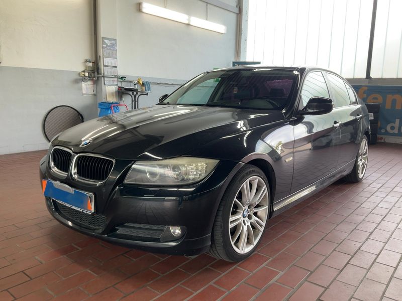 BMW 3er 320i — 1/60