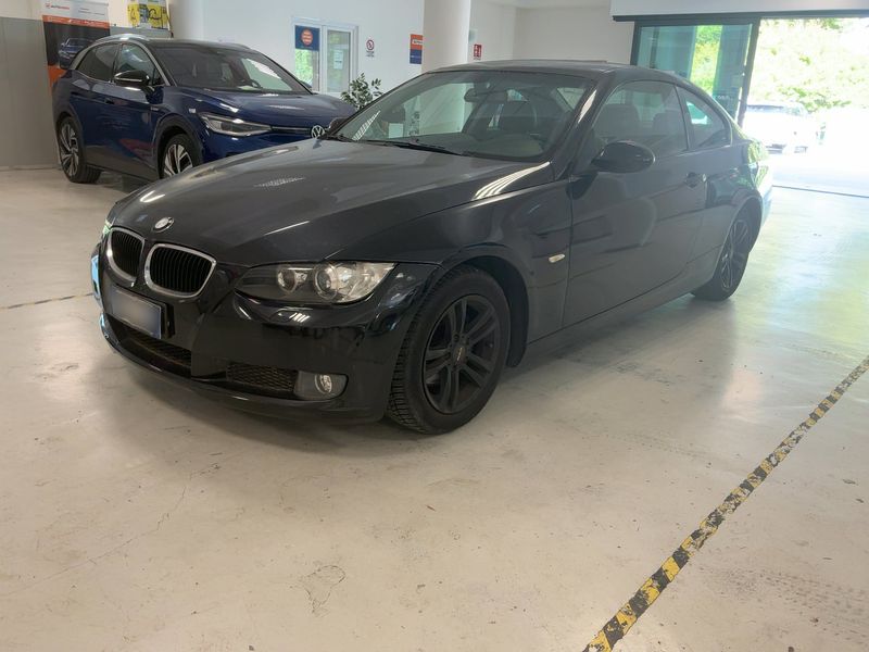 BMW 3er 320i — 1/33