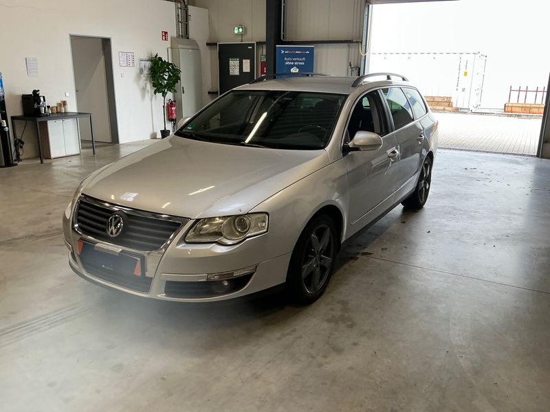 Volkswagen Passat 2.0 TDI Comfortline — 1/36