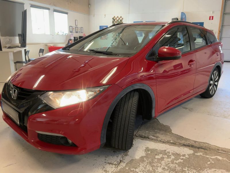 Honda Civic 1.8 i-VTEC Sport — 1/37