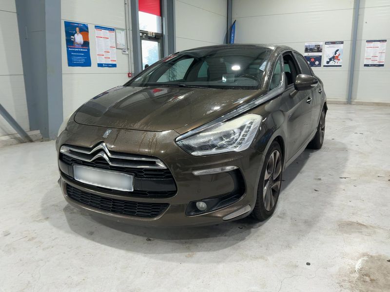 Citroen DS5 2.0 HDi Hybrid4 SportChic — 1/40