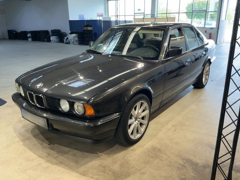 BMW 5er 520i — 1/41
