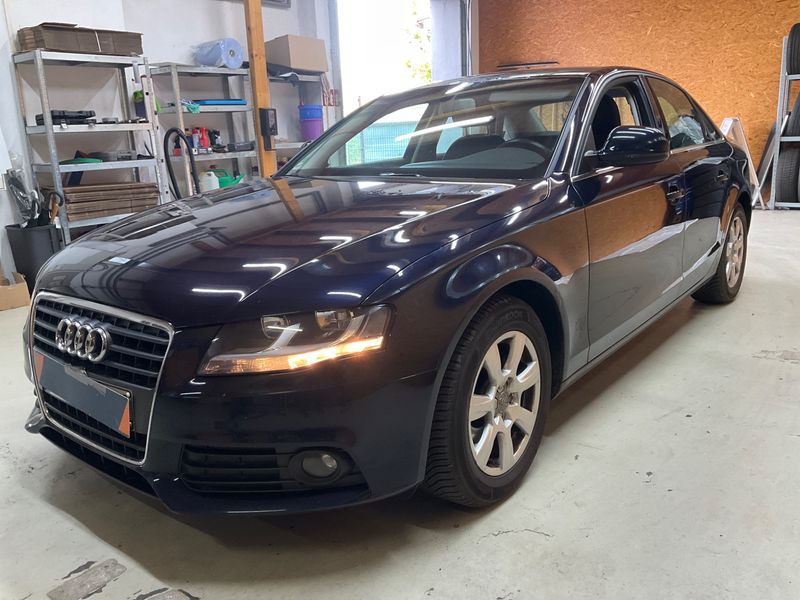 Audi A4 1.8 TFSI Ambiente — 1/44
