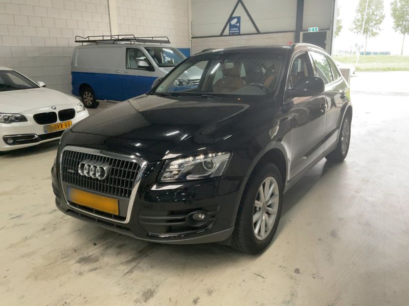 Audi Q5 2.0 TFSI quattro — 1/38