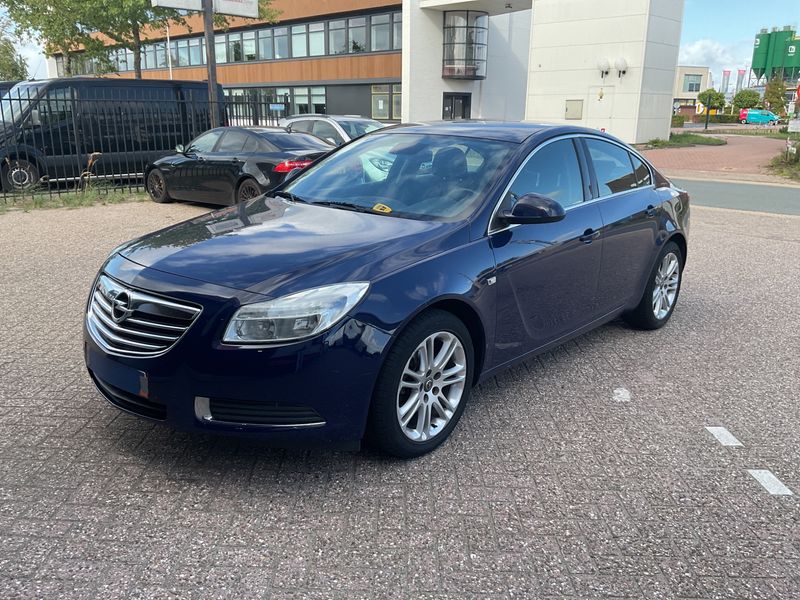 Opel Insignia 2.0 CDTI Edition — 1/29