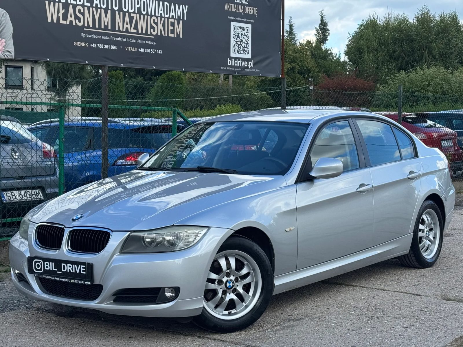 BMW 318D — 1/12